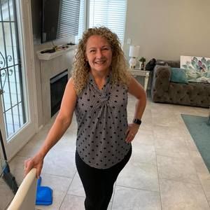 Meet your Posher, Renee